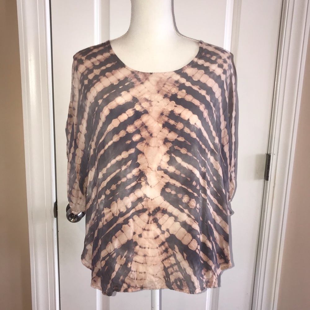 Printed short sleeve blouse